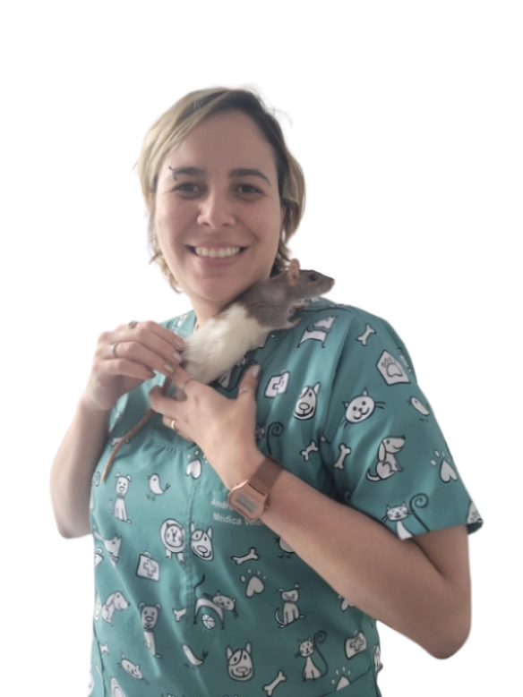 Foto da Dra. Andressa, segurando um Twister